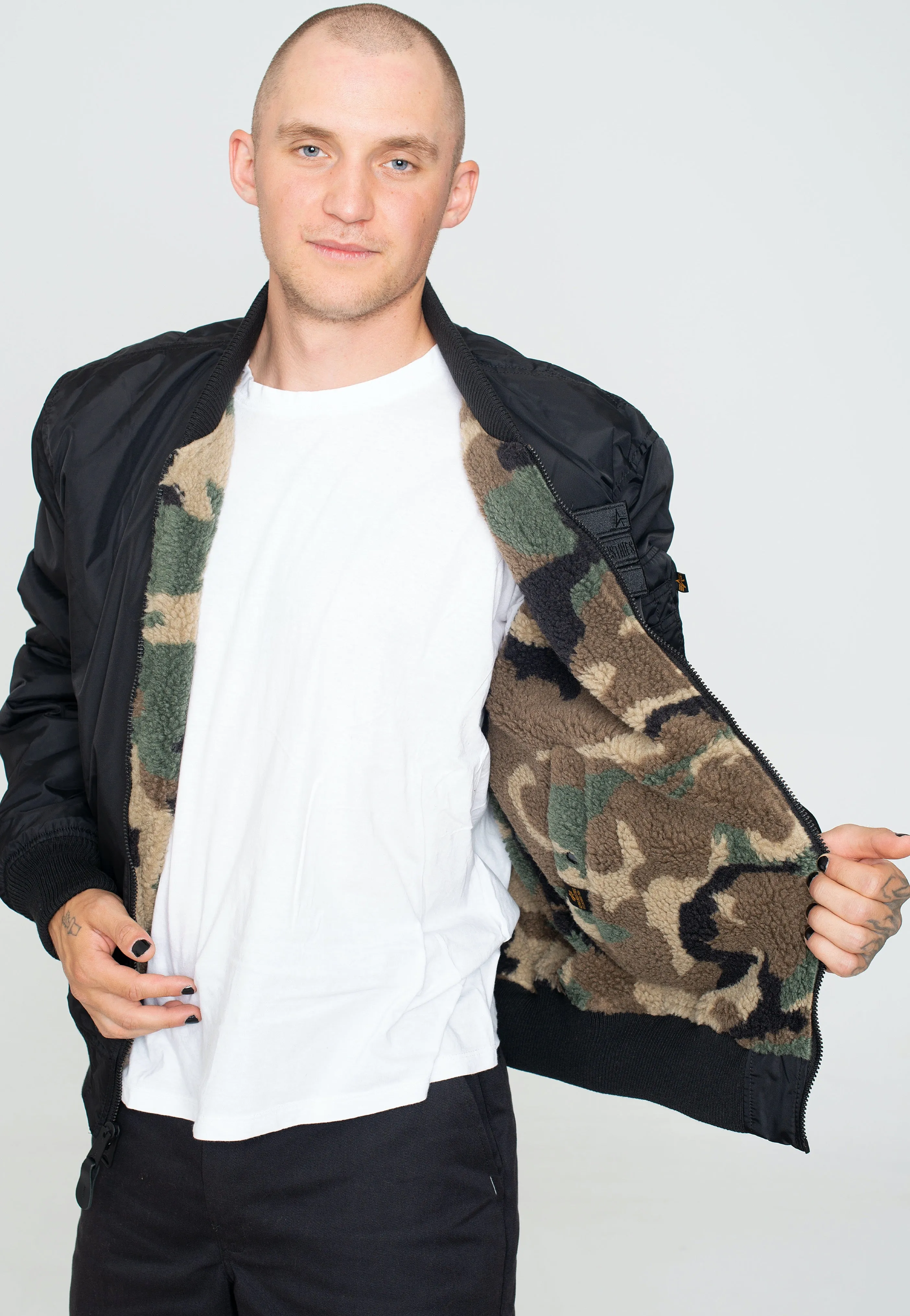 Alpha Industries - MA 1 FLC Rev Black - Jacket