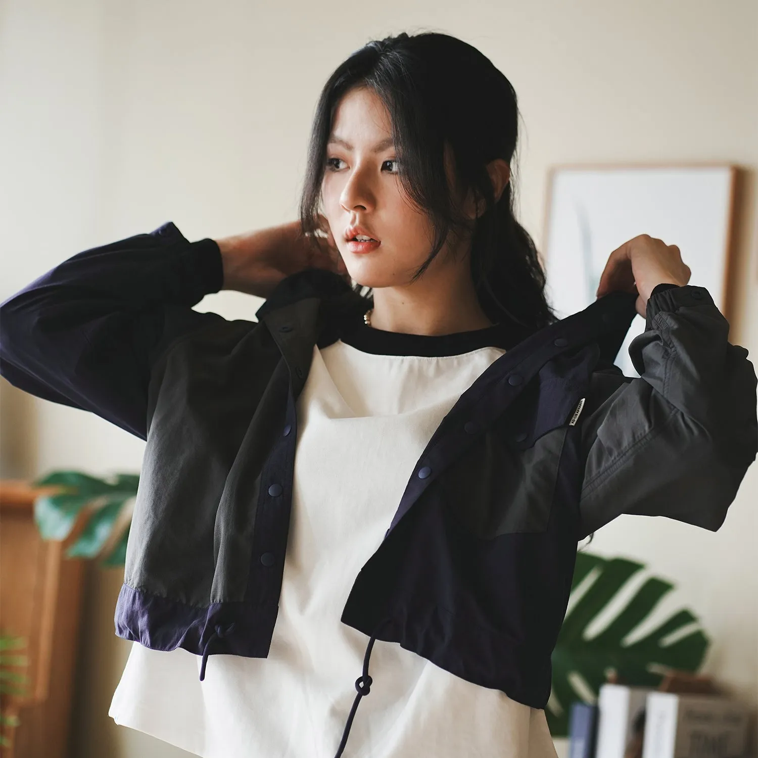 (BL004) Hooded Cropped Tech Blouse