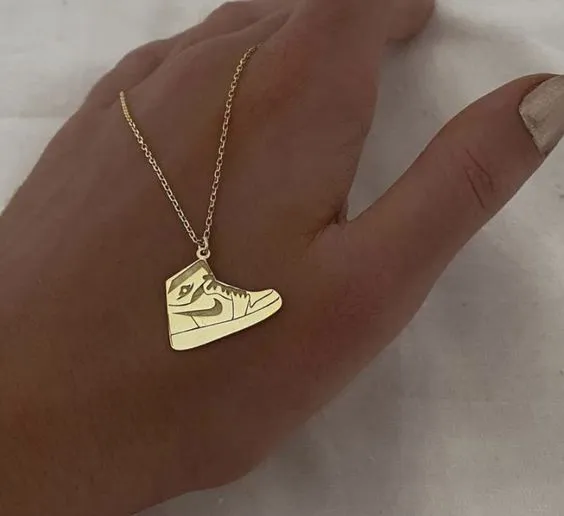 Hypebeast Necklace (Gold & Silver)