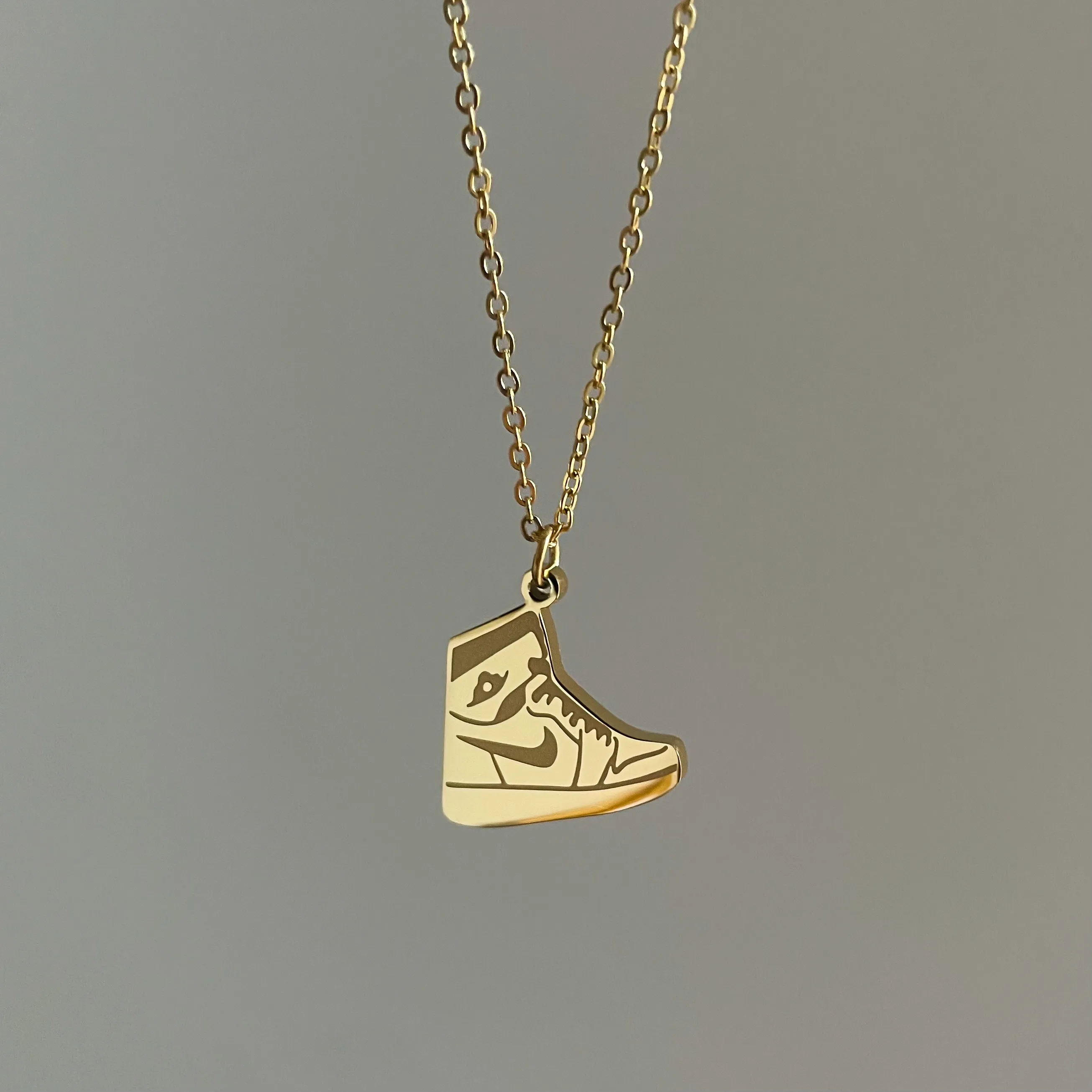Hypebeast Necklace (Gold & Silver)